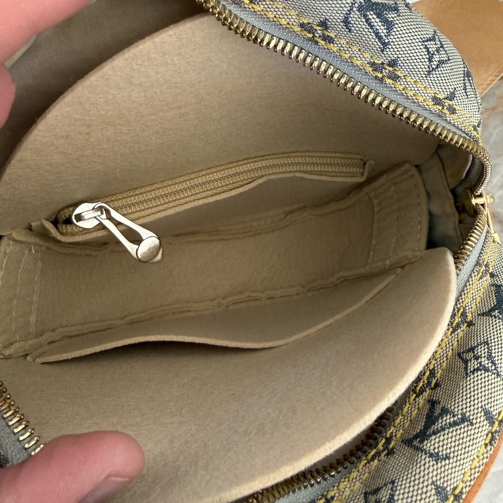 Louis Vuitton Mini Lin Jeanne - Picture 10 of 16